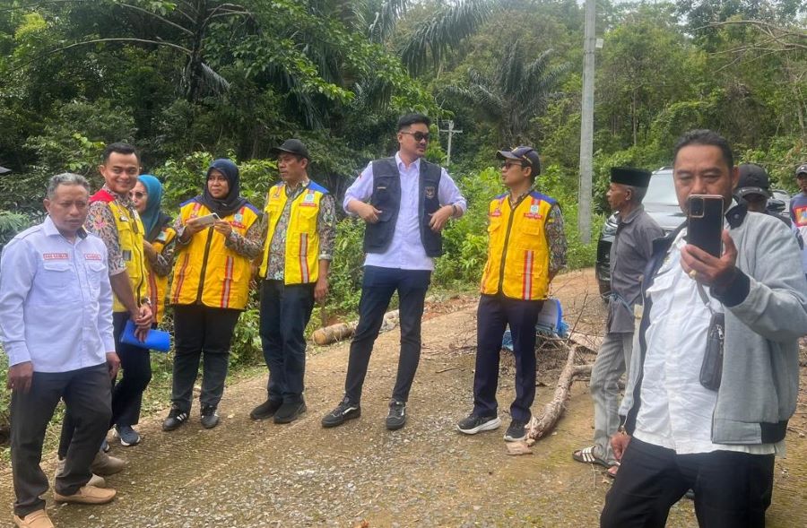 Teguh Iswara Turun Tangan Sikapi Viral Warga Tandu Jenazah 30 Km di Barru