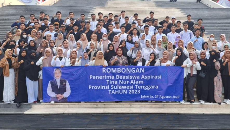 Tina Nur Alam Terima Mahasiswa Penerima KIP Kuliah Asal Sultra