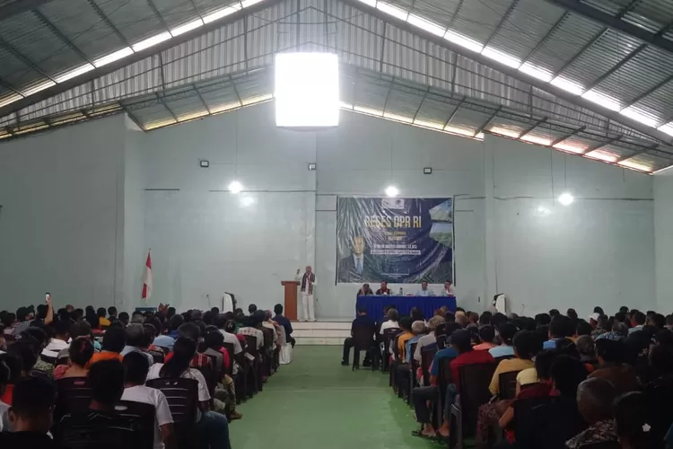 Viktor Pastikan Beasiswa untuk Anak NTT Belajar Teknik Mesin di Luar Negeri
