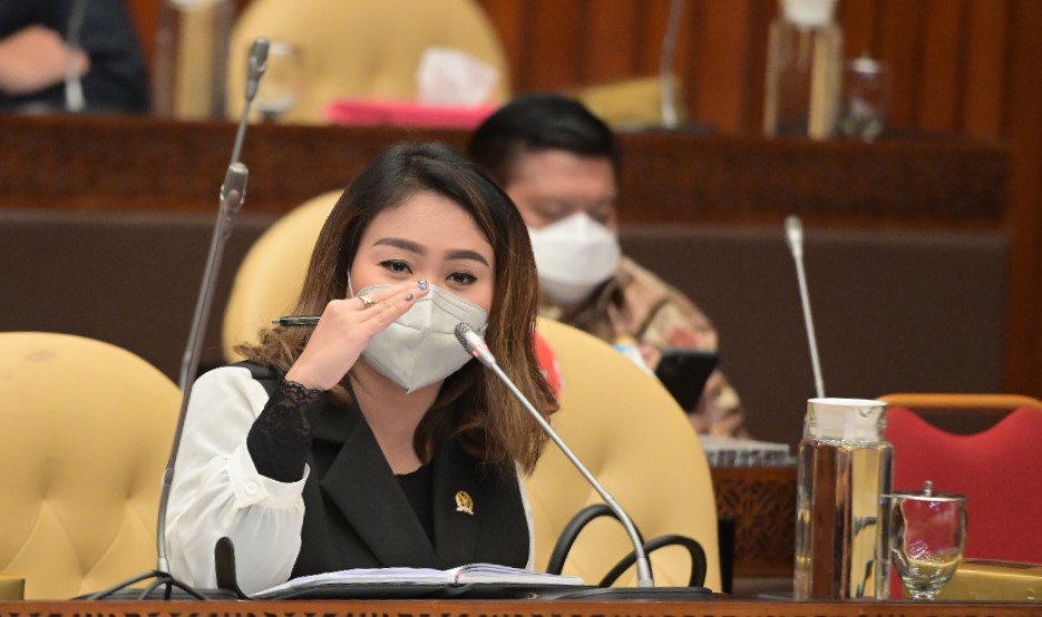 Yessy Apresiasi Program Lahan tanpa Bakar